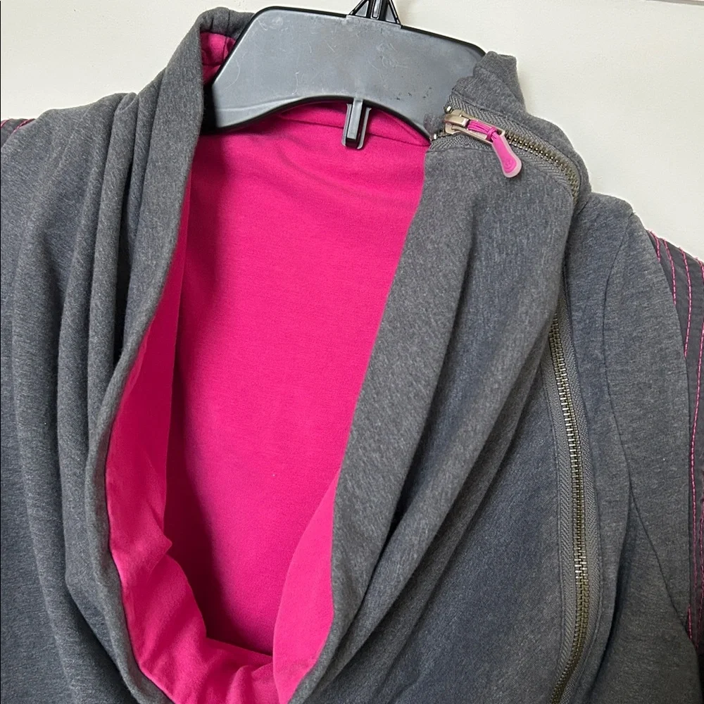 LULULEMON SWAY Jacket - Picture 3 of 7
